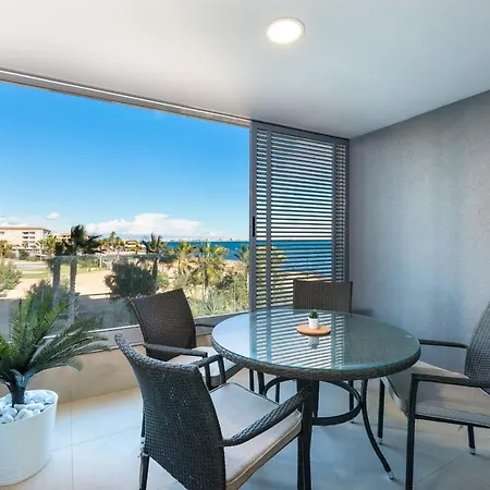 Punta Prima Sleeps 5 Pool Wifi Apartment