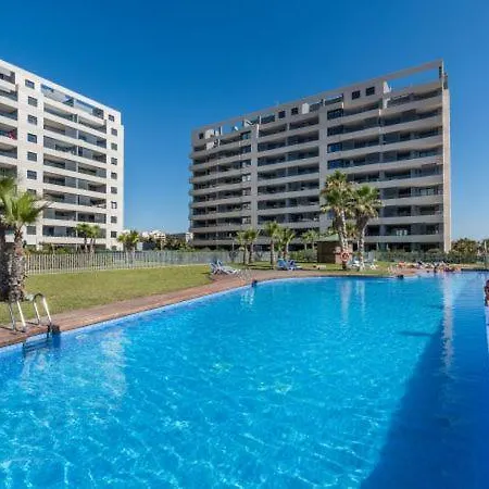 Apartment Punta Prima Sleeps 5 Pool Wifi